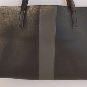Black Vince Camuto tote